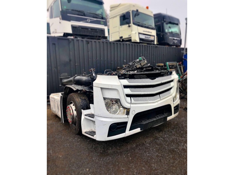 Поступление Mercedes Actros MP4