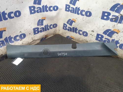 Накладка стойки правая