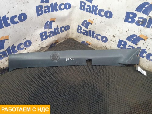 Накладка стойки левая