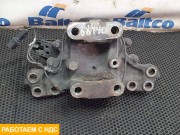 Кулак поворотный левый