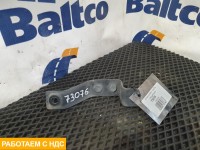 Кронштейн трубы глушителя