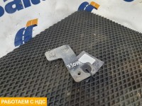 Кронштейн брызговика