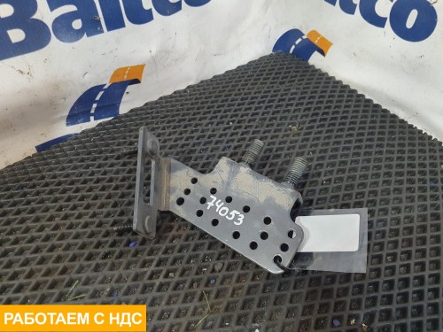 Кронштейн электромагнитного клапана