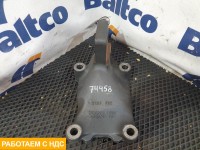 Кронштейн двигателя правый