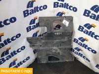 Кронштейн брызговика правый