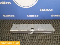 Пластина вещевого ящика