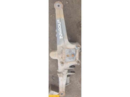 Кронштейн пневморессоры правый